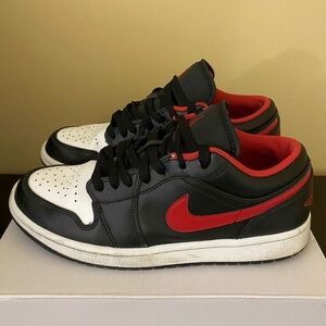 Nike Air Jordan 1 Low Sneaker - Men's